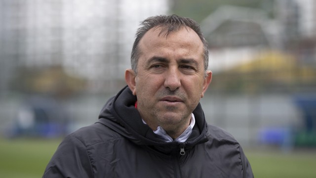 Rizespor Teknik Direktörü'nden Kritik Maç Vurgusu haber görseli