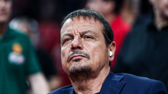 Ergin Ataman dönemi sona erdi haber görseli