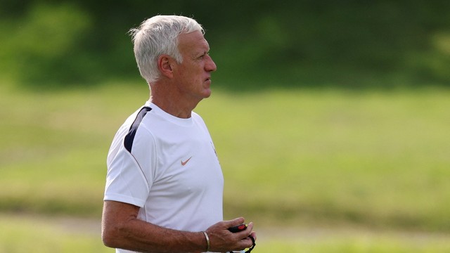Didier Deschamps: Adım adım ilerleyeceğiz haber görseli